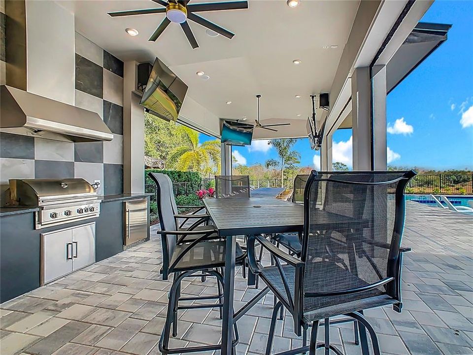 For Sale: $5,990,000 (10 beds, 10 baths, 10312 Square Feet)