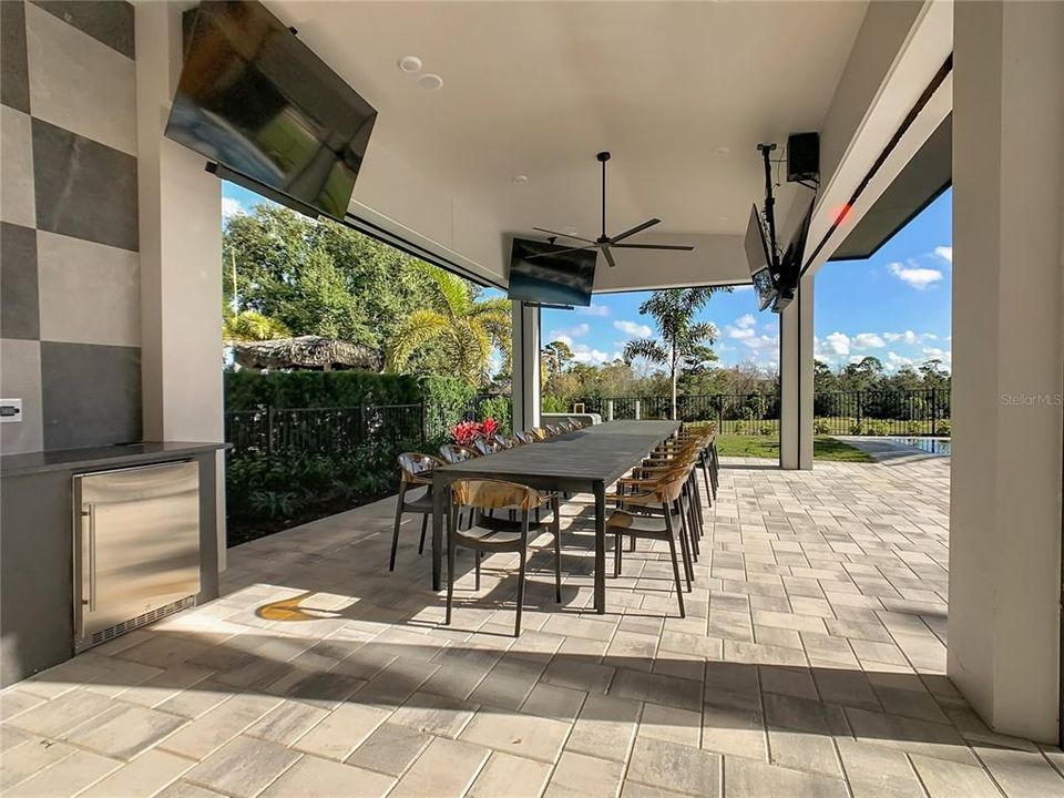 For Sale: $5,990,000 (10 beds, 10 baths, 10312 Square Feet)