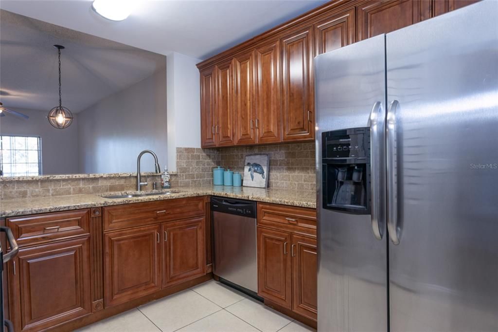 Activo con contrato: $210,000 (2 camas, 2 baños, 1020 Pies cuadrados)