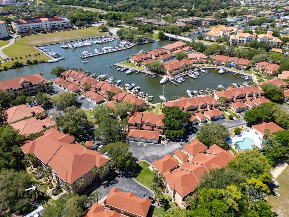 Activo con contrato: $210,000 (2 camas, 2 baños, 1020 Pies cuadrados)