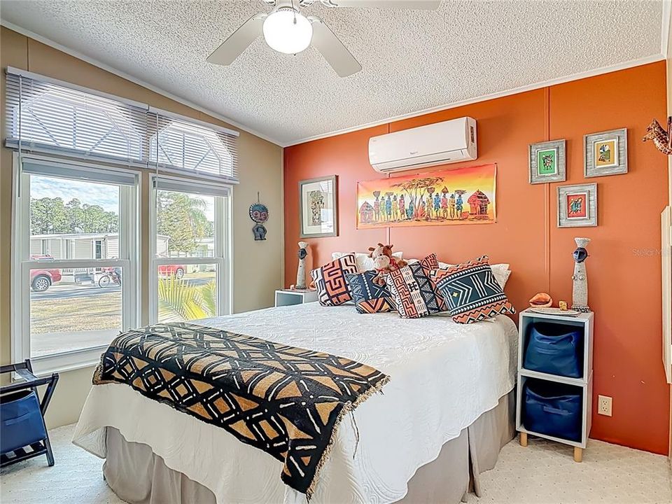 For Sale: $199,000 (2 beds, 2 baths, 1084 Square Feet)