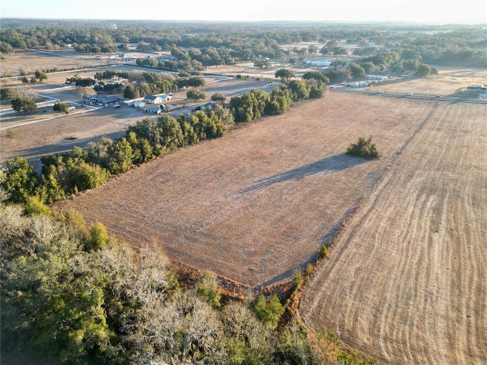 На продажу: $1,575,000 (12.60 acres)