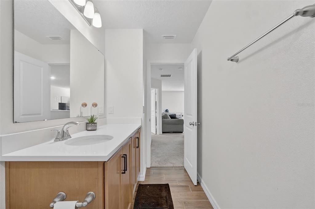 En Venta: $619,000 (4 camas, 2 baños, 2783 Pies cuadrados)