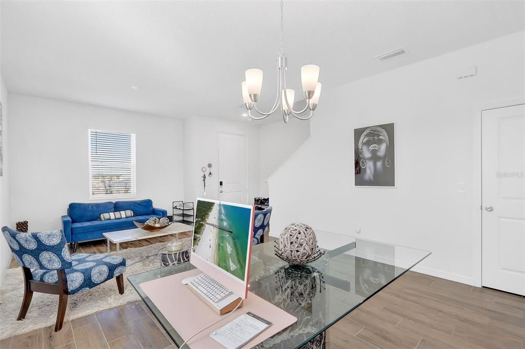 En Venta: $619,000 (4 camas, 2 baños, 2783 Pies cuadrados)