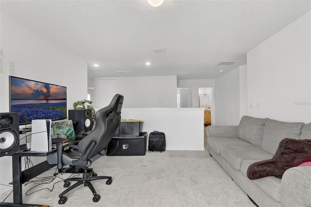 En Venta: $619,000 (4 camas, 2 baños, 2783 Pies cuadrados)