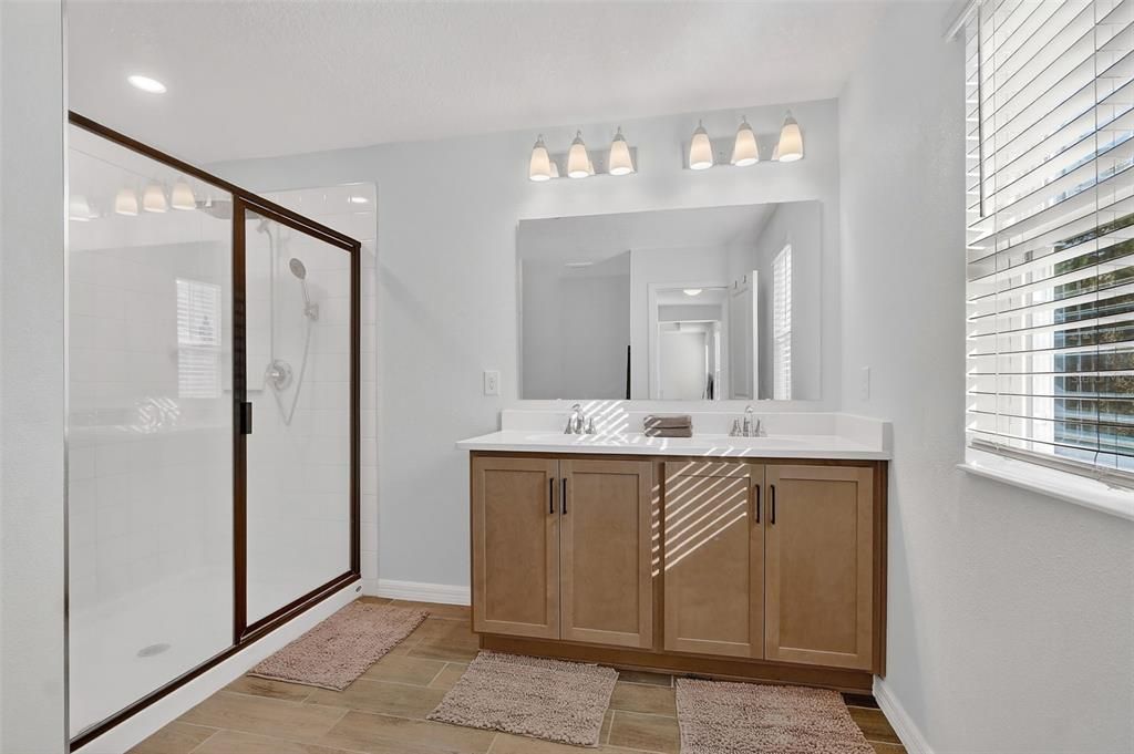 En Venta: $619,000 (4 camas, 2 baños, 2783 Pies cuadrados)