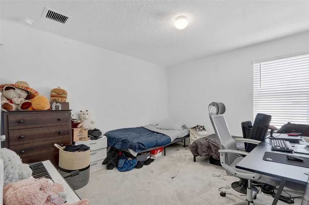 En Venta: $619,000 (4 camas, 2 baños, 2783 Pies cuadrados)