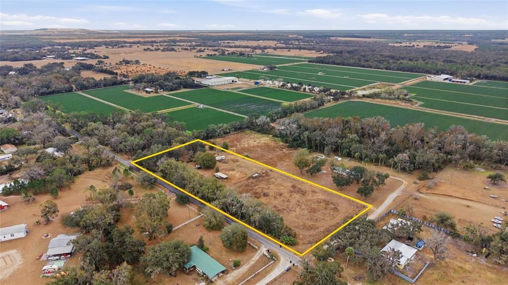 En Venta: $327,900 (3.62 acres)