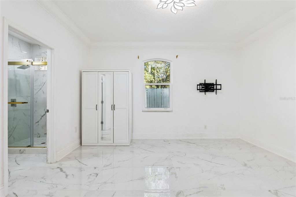 На продажу: $850,000 (4 спален, 4 ванн, 3784 Квадратных фут)