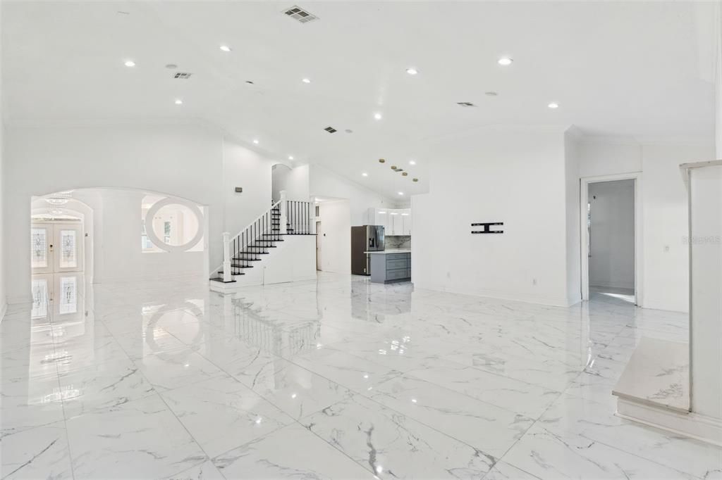 На продажу: $850,000 (4 спален, 4 ванн, 3784 Квадратных фут)