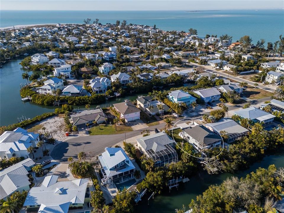 На продажу: $2,149,000 (4 спален, 2 ванн, 1472 Квадратных фут)