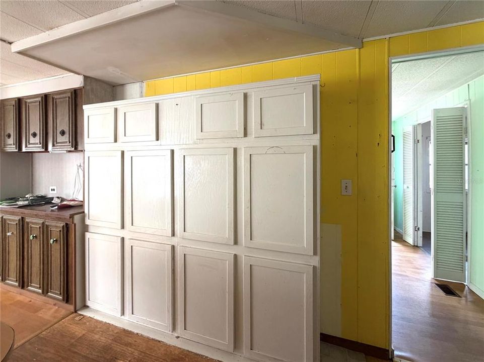 На продажу: $137,000 (3 спален, 2 ванн, 1152 Квадратных фут)