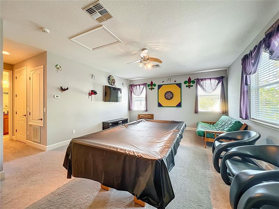 Activo con contrato: $649,000 (4 camas, 4 baños, 2847 Pies cuadrados)