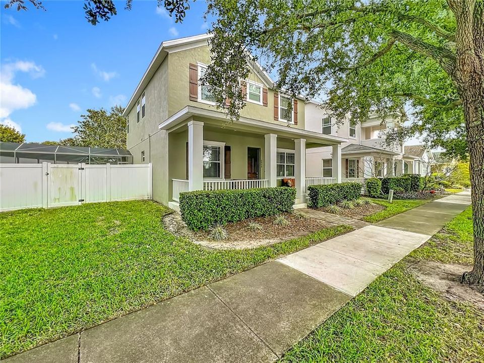 Activo con contrato: $649,000 (4 camas, 4 baños, 2847 Pies cuadrados)
