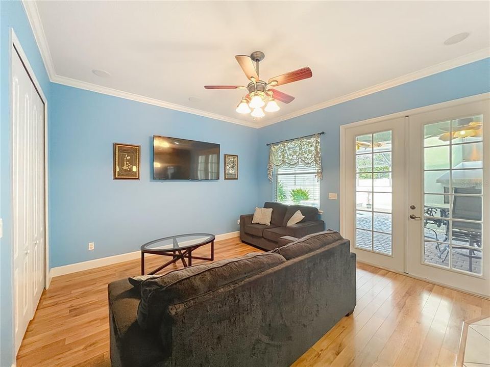 Activo con contrato: $649,000 (4 camas, 4 baños, 2847 Pies cuadrados)