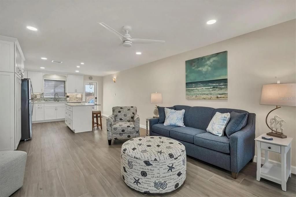 For Rent: $17,000 (2 beds, 2 baths, 1008 Square Feet)