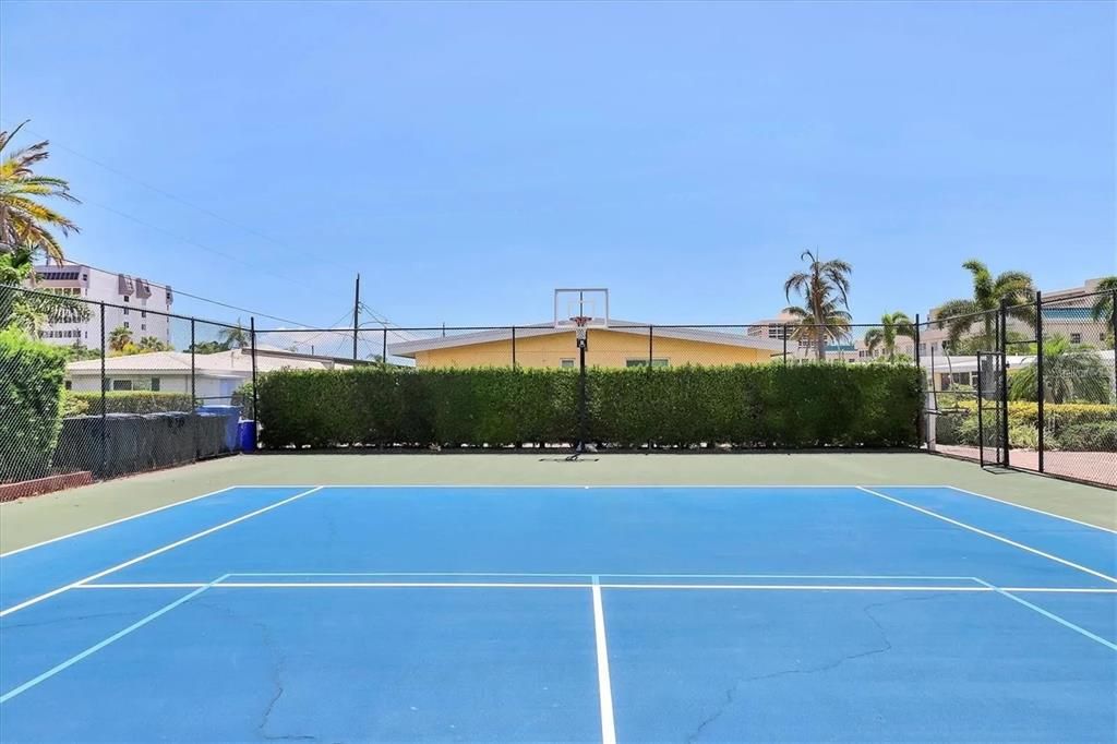 For Rent: $17,000 (2 beds, 2 baths, 1008 Square Feet)