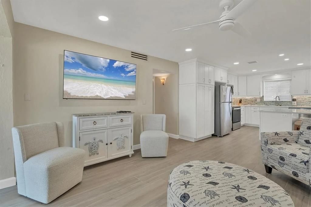 For Rent: $17,000 (2 beds, 2 baths, 1008 Square Feet)