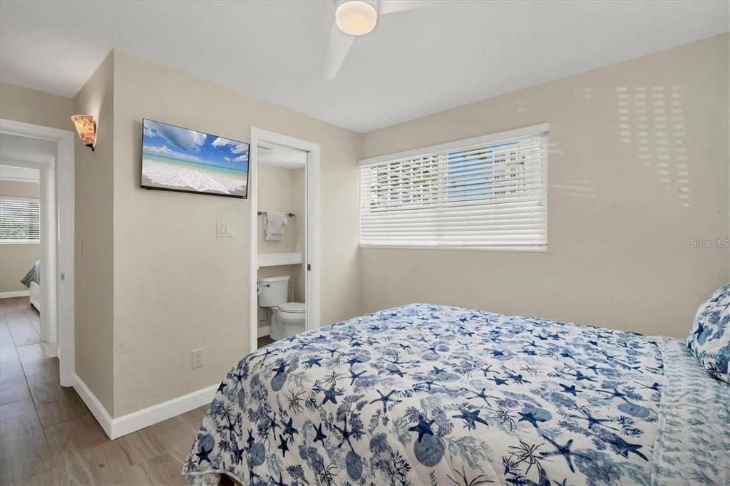 For Rent: $17,000 (2 beds, 2 baths, 1008 Square Feet)