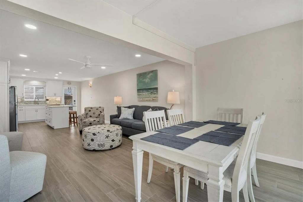 For Rent: $17,000 (2 beds, 2 baths, 1008 Square Feet)
