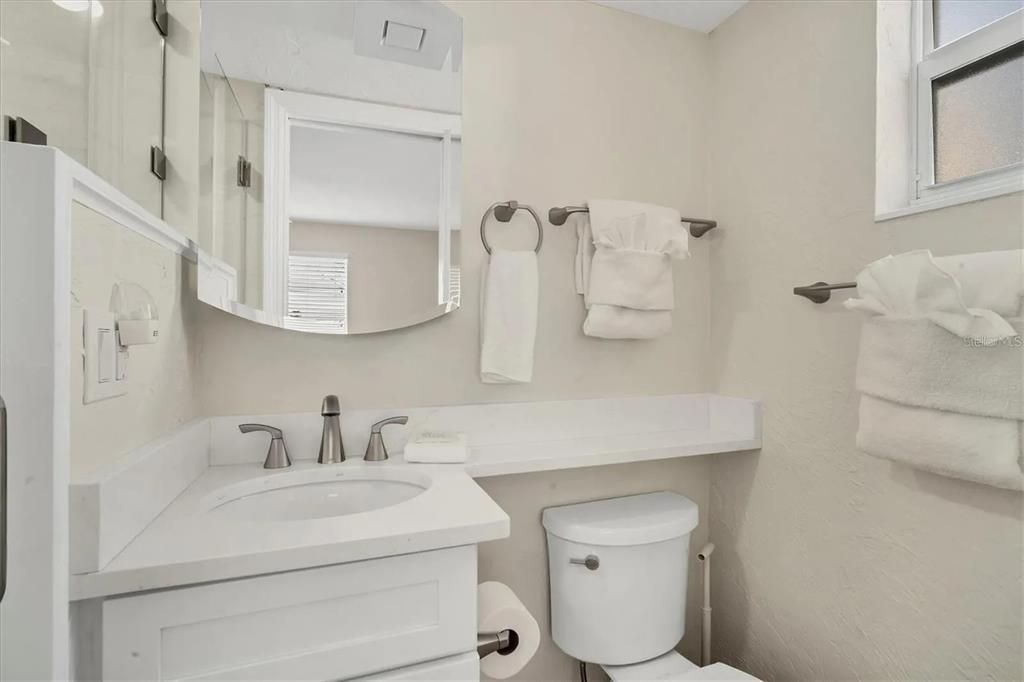 For Rent: $17,000 (2 beds, 2 baths, 1008 Square Feet)