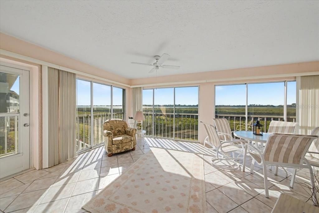 For Sale: $435,000 (3 beds, 2 baths, 1866 Square Feet)
