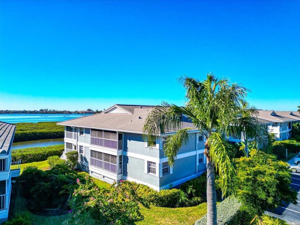 For Sale: $435,000 (3 beds, 2 baths, 1866 Square Feet)