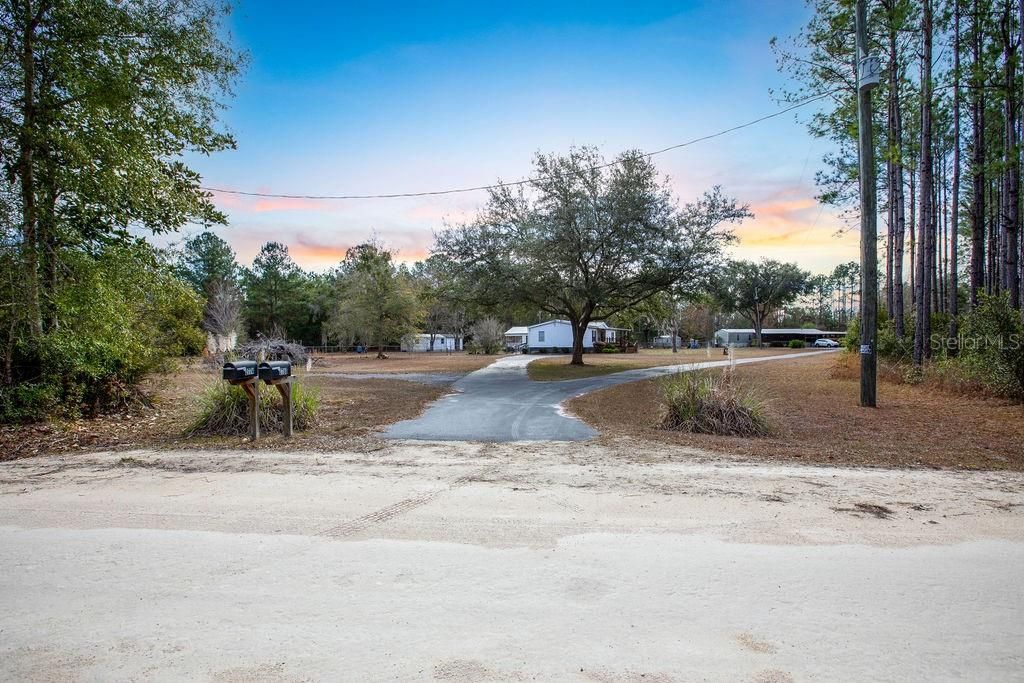 For Sale: $200,000 (3 beds, 2 baths, 1344 Square Feet)