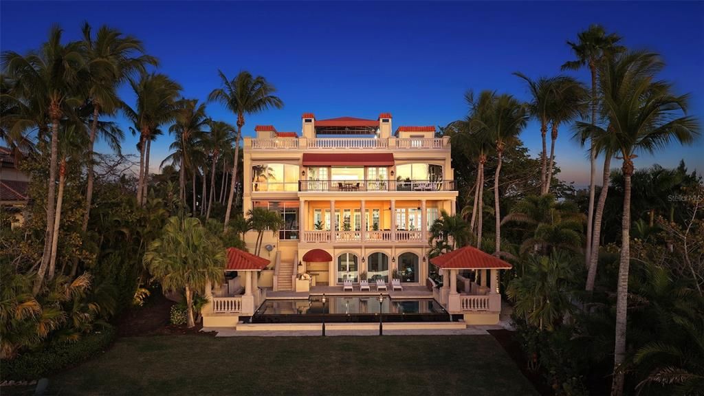 En Venta: $18,000,000 (6 camas, 7 baños, 7438 Pies cuadrados)