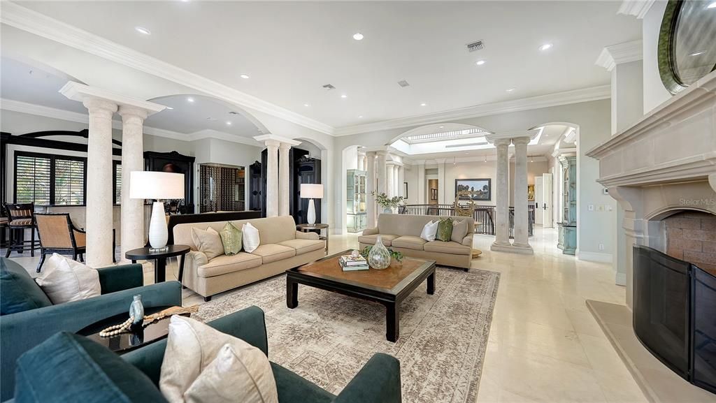 En Venta: $18,000,000 (6 camas, 7 baños, 7438 Pies cuadrados)
