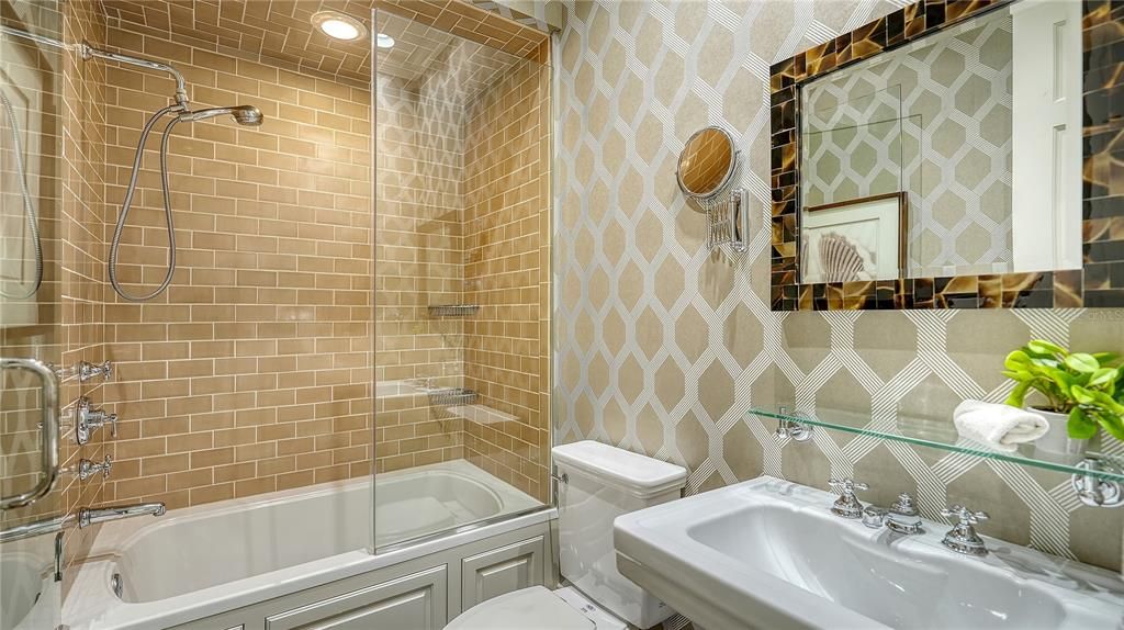 En Venta: $18,000,000 (6 camas, 7 baños, 7438 Pies cuadrados)