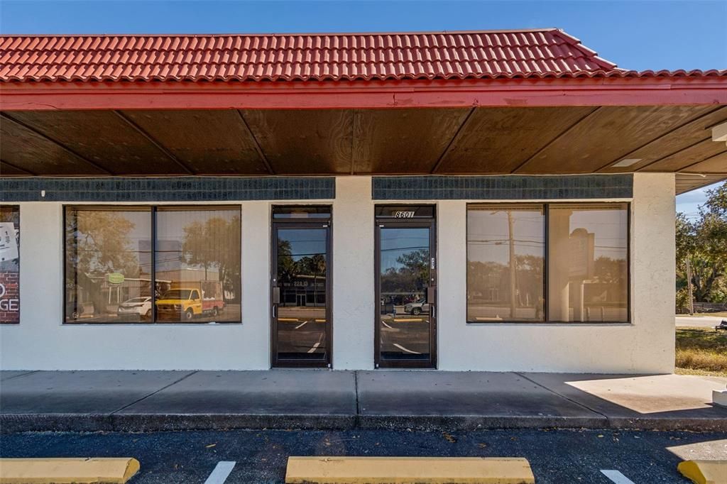 На продажу: $1,750,000 (0 спален, 0 ванн, 6400 Квадратных фут)