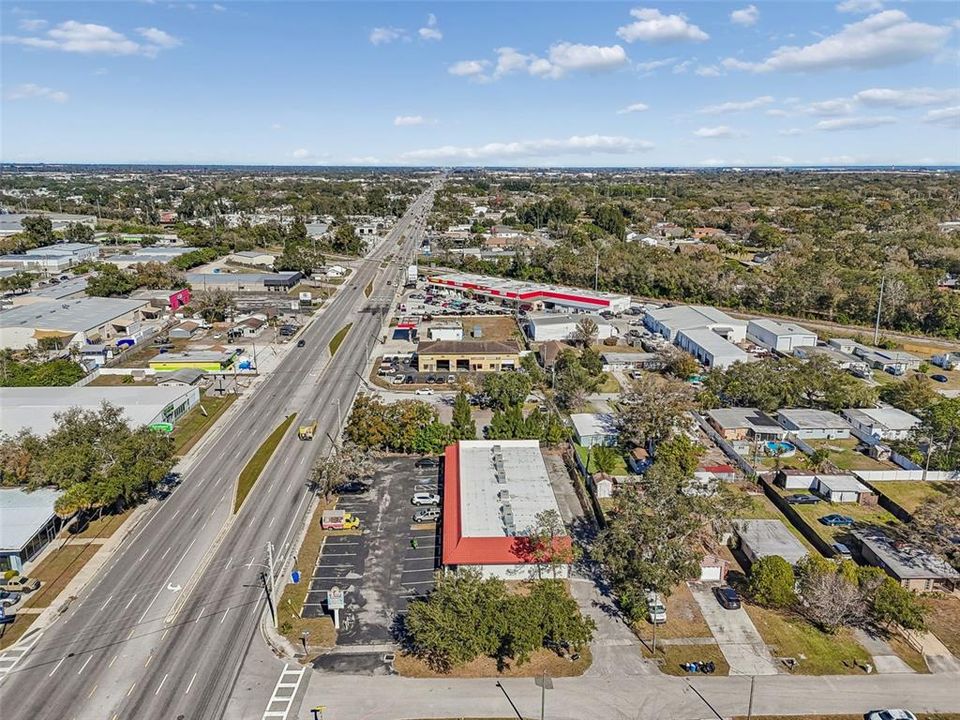 На продажу: $1,750,000 (0 спален, 0 ванн, 6400 Квадратных фут)