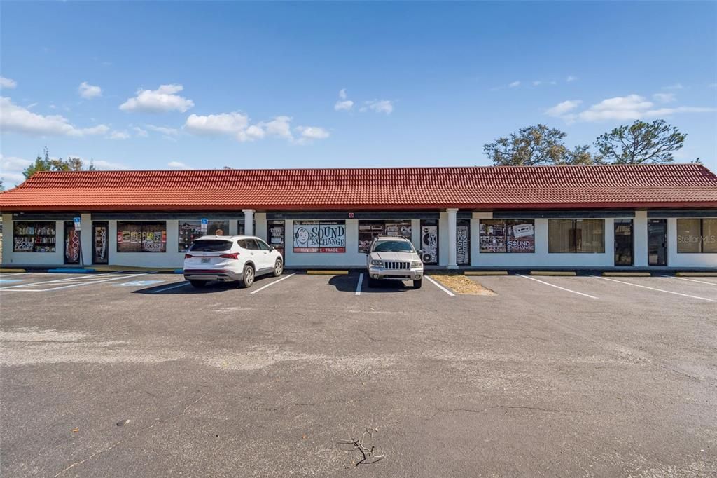 На продажу: $1,750,000 (0 спален, 0 ванн, 6400 Квадратных фут)