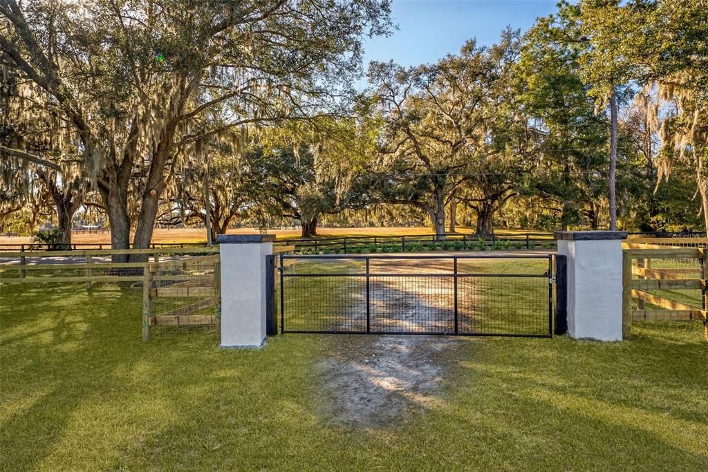 For Sale: $565,000 (10.00 acres)