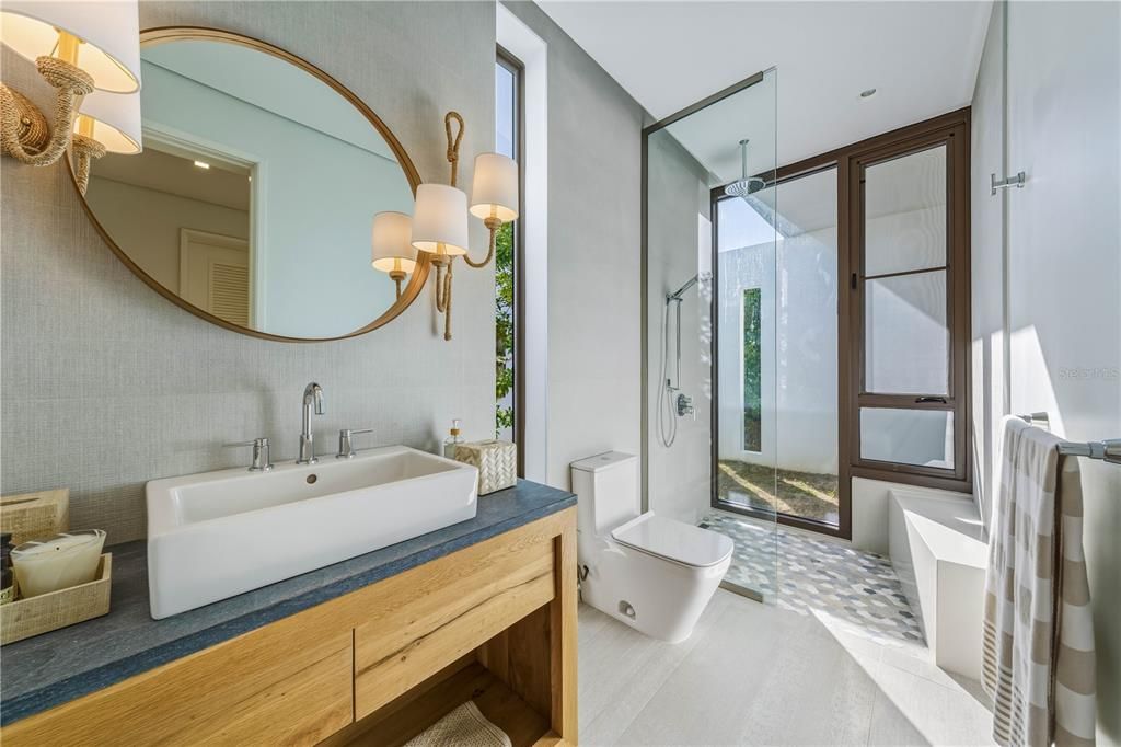 En Venta: $13,500,000 (3 camas, 3 baños, 5606 Pies cuadrados)