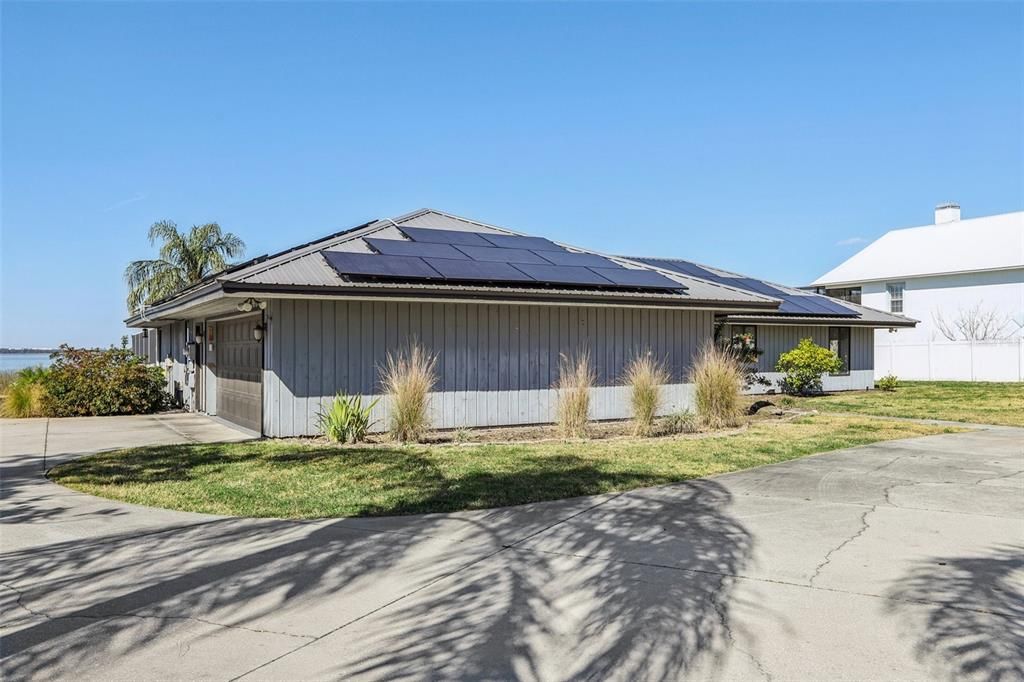 For Sale: $769,000 (4 beds, 3 baths, 2397 Square Feet)
