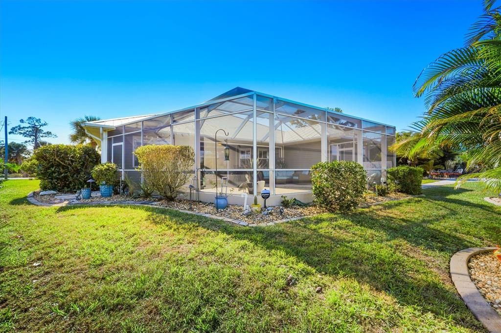 Activo con contrato: $429,900 (3 camas, 2 baños, 2007 Pies cuadrados)