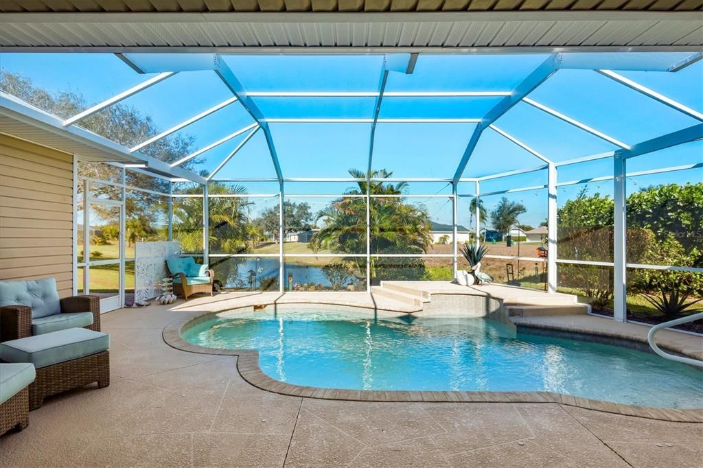 Activo con contrato: $429,900 (3 camas, 2 baños, 2007 Pies cuadrados)