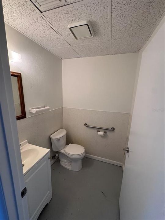 For Sale: $385,000 (0 beds, 0 baths, 800 Square Feet)