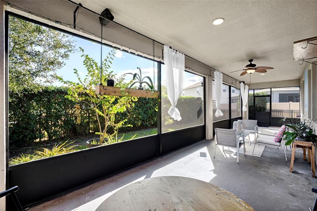 Active With Contract: $395,000 (4 beds, 2 baths, 1877 Square Feet)