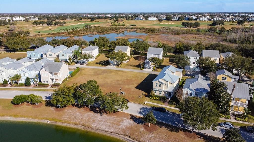 На продажу: $90,000 (0.11 acres)