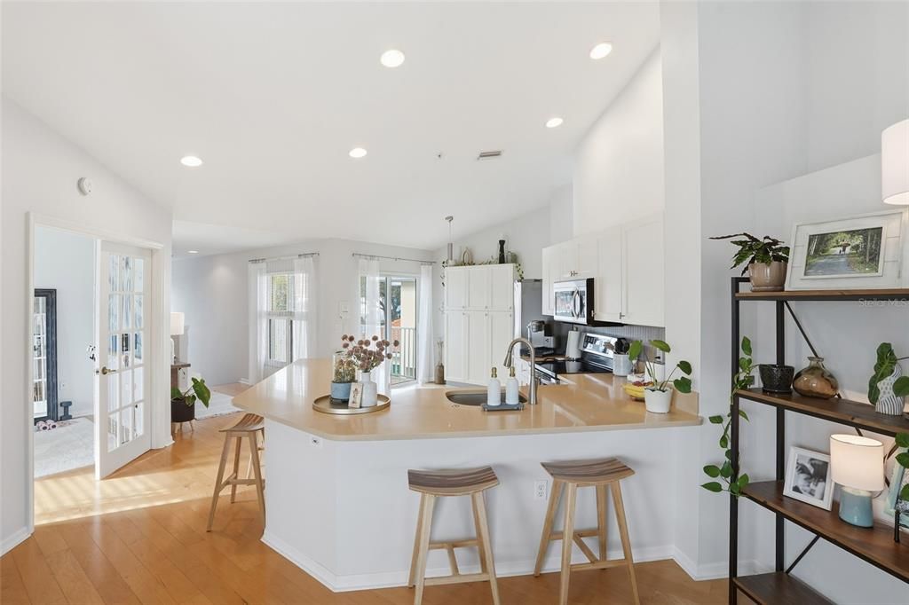 На продажу: $439,900 (2 спален, 2 ванн, 1659 Квадратных фут)