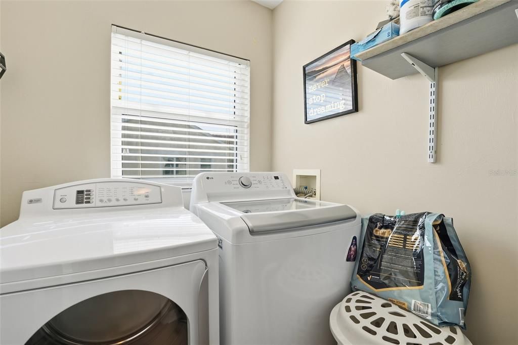 На продажу: $439,900 (2 спален, 2 ванн, 1659 Квадратных фут)