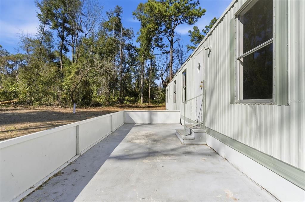 For Sale: $99,999 (2 beds, 1 baths, 767 Square Feet)