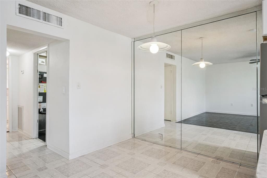 Activo con contrato: $159,900 (1 camas, 1 baños, 644 Pies cuadrados)