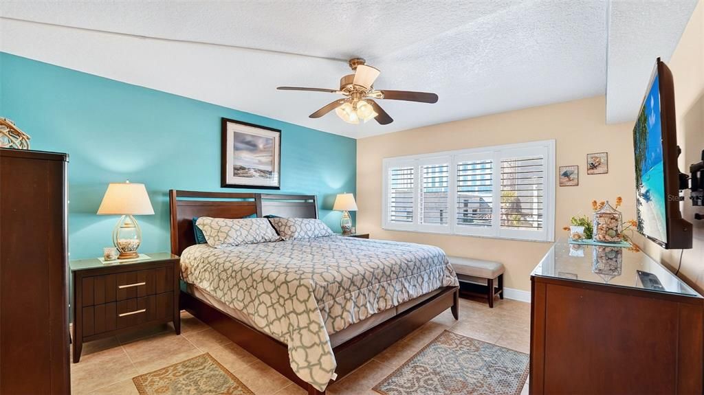 En Venta: $477,000 (2 camas, 2 baños, 1286 Pies cuadrados)