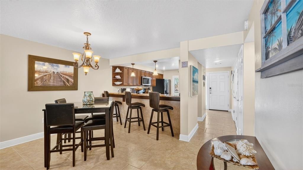 En Venta: $477,000 (2 camas, 2 baños, 1286 Pies cuadrados)