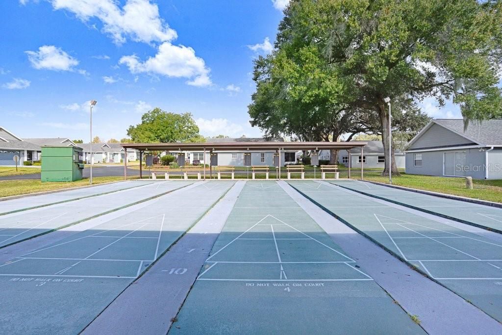 For Sale: $182,900 (2 beds, 2 baths, 921 Square Feet)