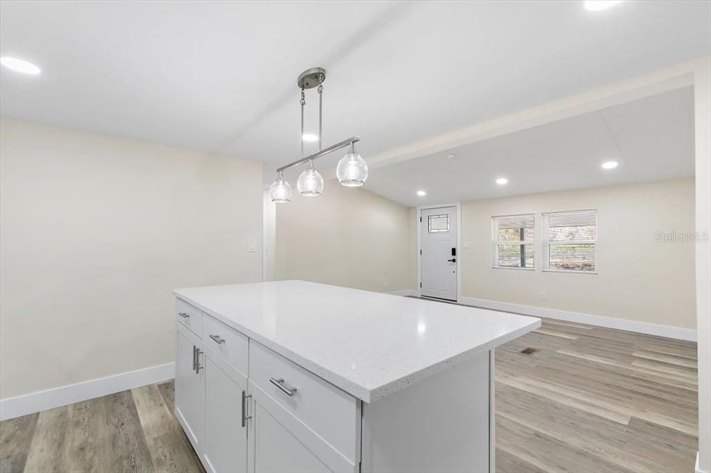 En Venta: $225,000 (3 camas, 2 baños, 1472 Pies cuadrados)